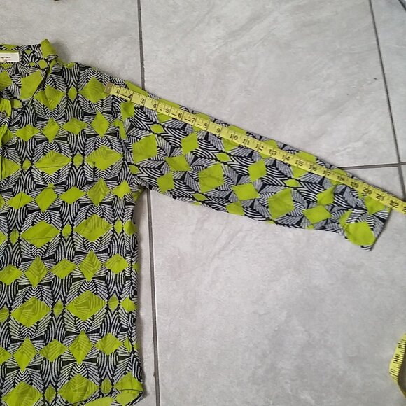 True By Vince Camuto Geometric Patterned Button-Up Shirt Size XL - Picture 8 of 10
